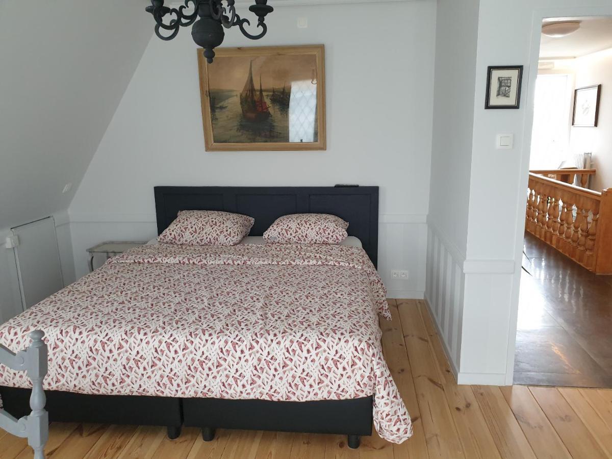 Bed and Breakfast Den Hoge Doorn Harelbeke Exterior foto